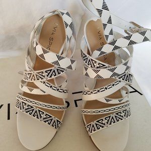 Via Spiga White and Black high Heels Sandals
